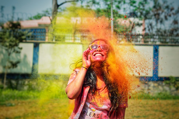 Wear sunglass while playing holi